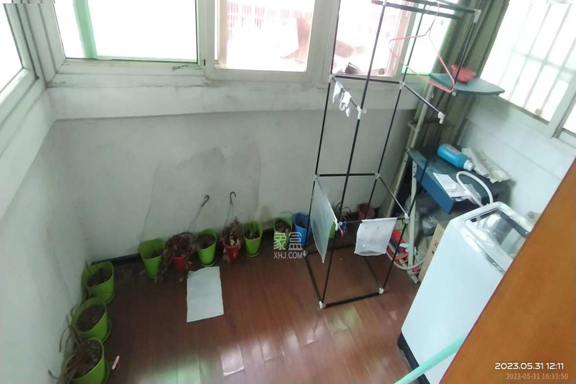 圆梦花园  3室2厅1卫    1800.0元/月室内图1