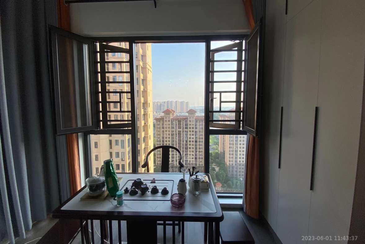 提香蓝岸  3室2厅2卫    2100.0元/月室内图