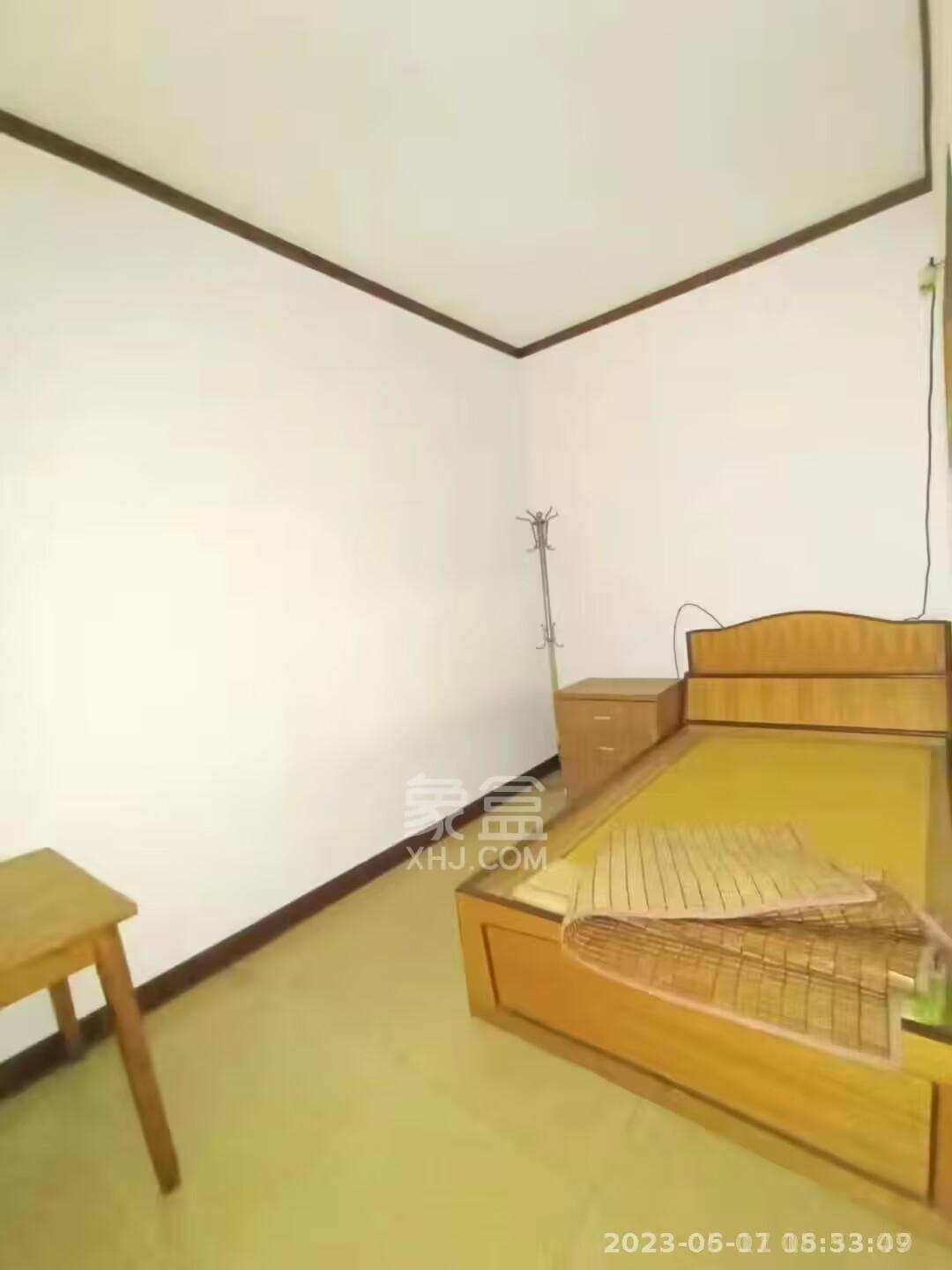 富绅花园  3室2厅1卫    1000.0元/月室内图