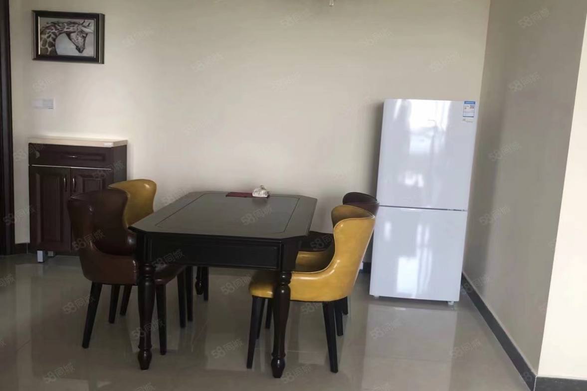 白石岭金阳花园 4室2厅2卫 2000.0元/月 白石岭金阳花园 4室2厅2卫 2000.0元/月室内图