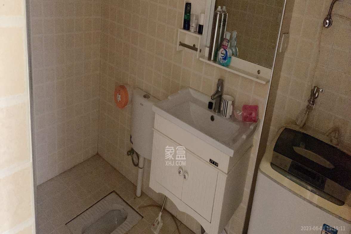 时代星城  1室1厅1卫    1200.0元/月室内图