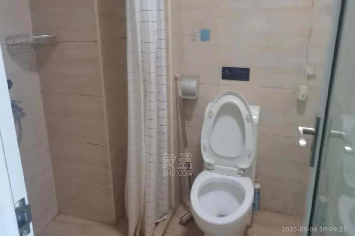 印象华都  1室1厅1卫   900.00元/月室内图