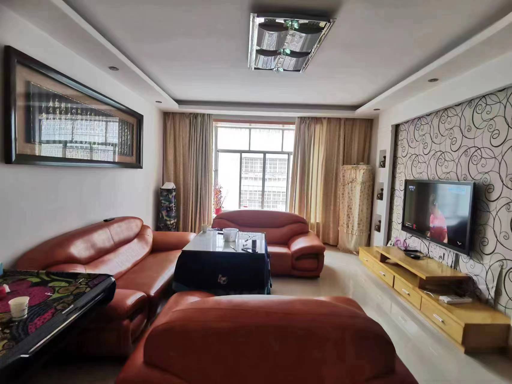 二中教师村  3室2厅1卫    58.8万