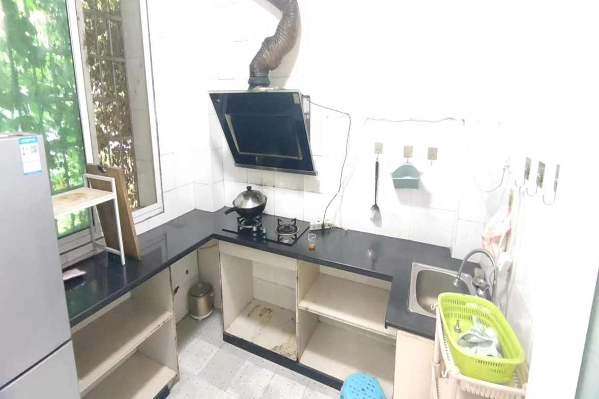 金柘小区  3室2厅1卫   2000.00元/月室内图