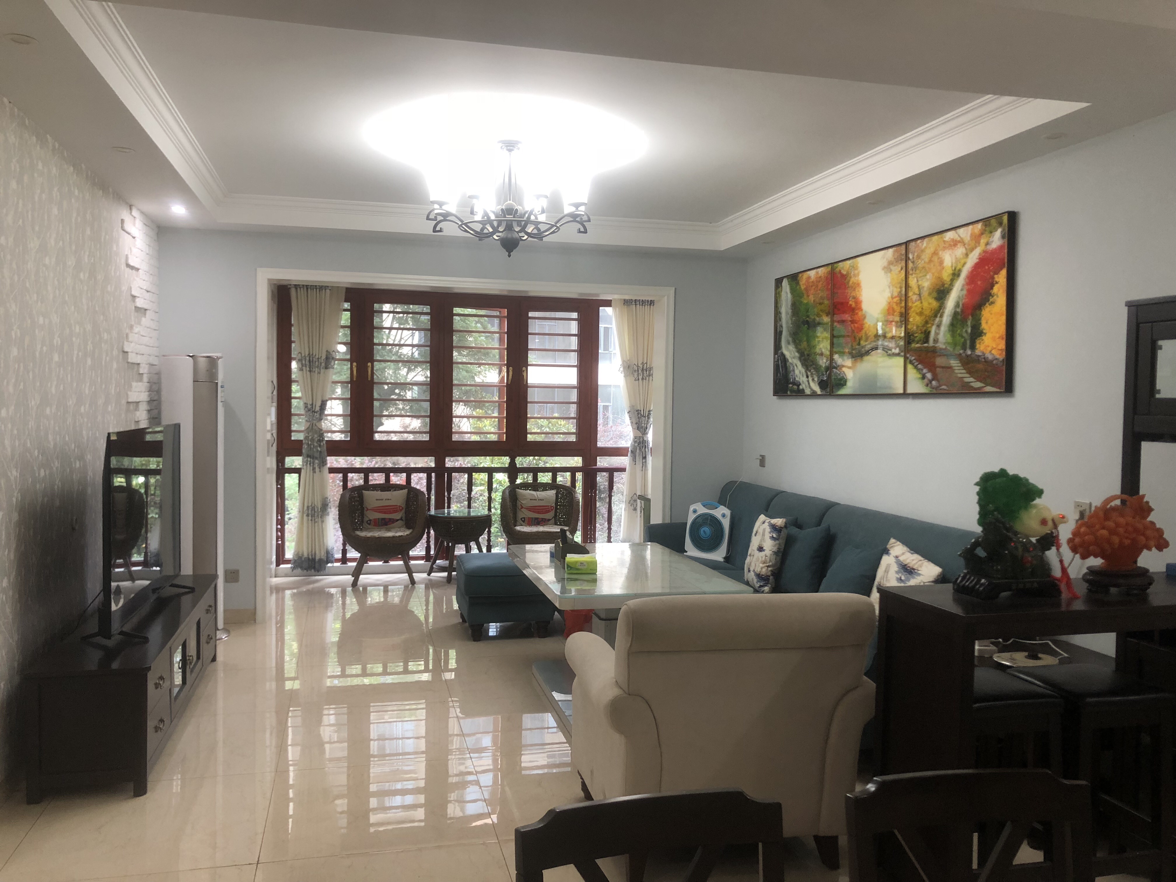 大同沁园  4室2厅2卫    80.0万