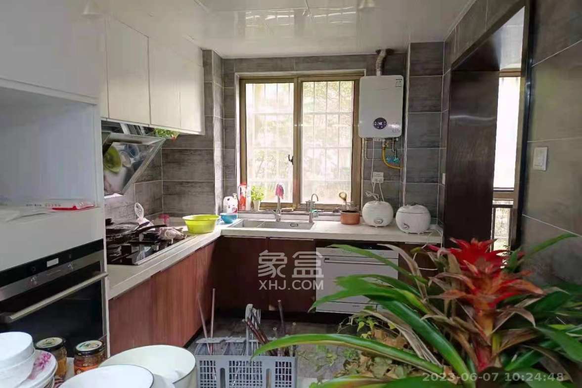 中天瑞景 5室2厅1卫 4200.0元/月 中天瑞景 5室2厅1卫 4200.0元/月室内图