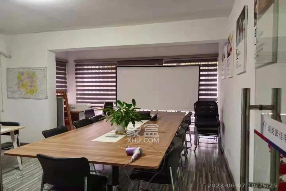 中天瑞景 5室2厅1卫 4200.0元/月 中天瑞景 5室2厅1卫 4200.0元/月室内图