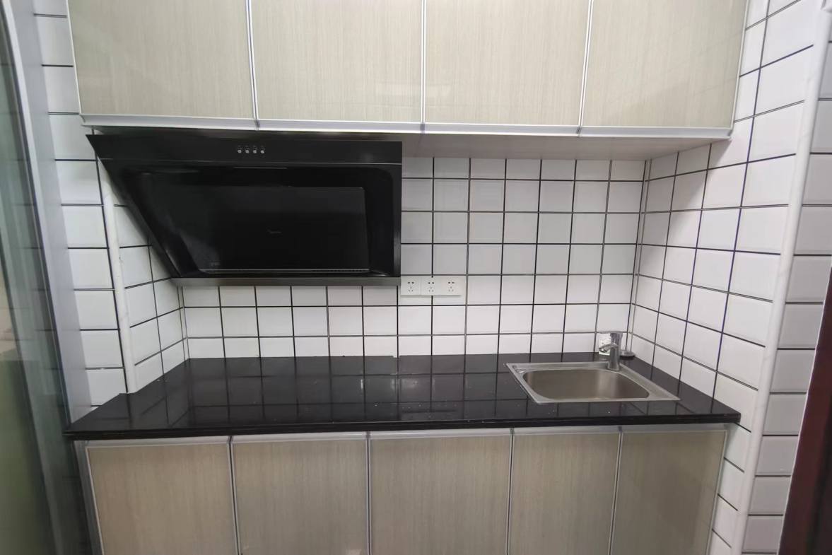 华南城市广场  1室1厅1卫   1700.00元/月室内图