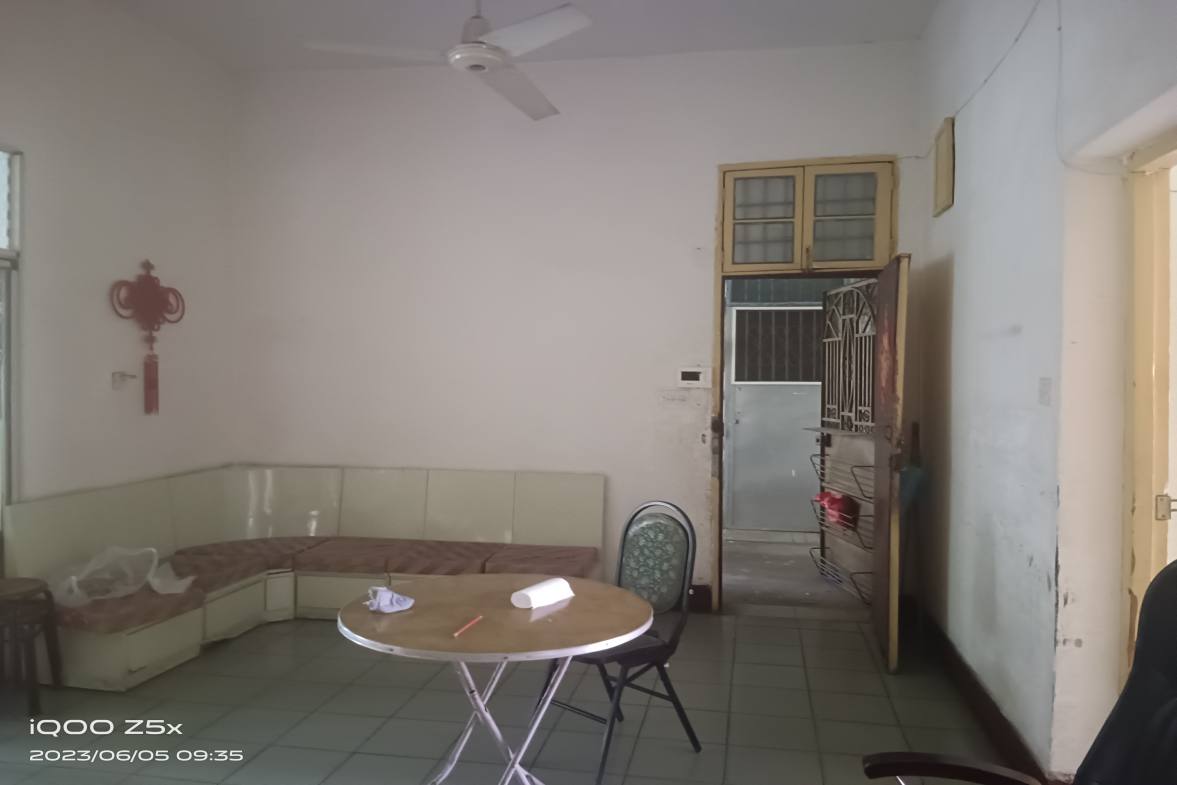 旁山冲  3室1厅1卫    28.0万 旁山冲  3室1厅1卫    28.0万客厅