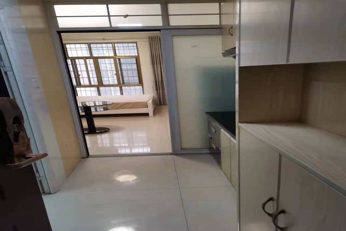 五洲富隆中心 1室1厅1卫 950.0元/月 五洲富隆中心 1室1厅1卫 950.0元/月室内图