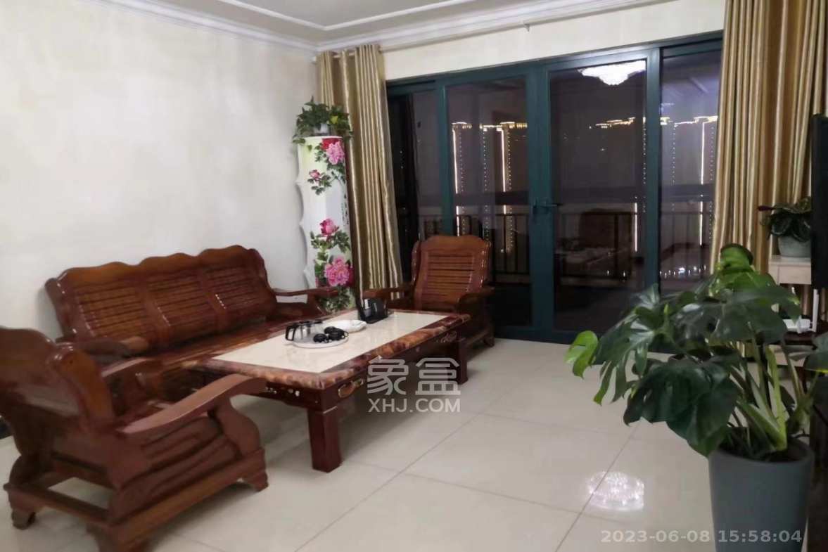 恒大绿洲  3室2厅1卫    2800.0元/月室内图