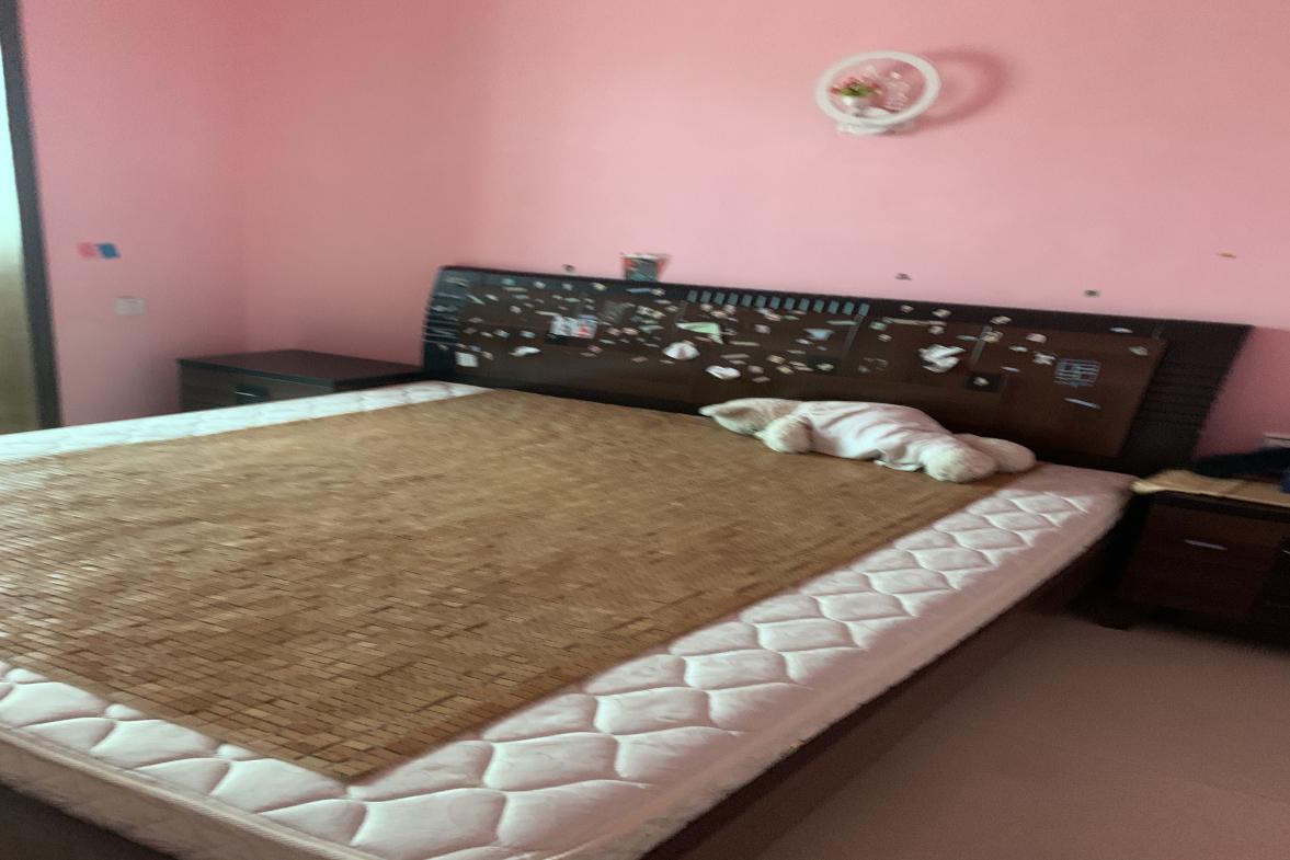 菊苑东区 3室2厅2卫 1100.0元/月 菊苑东区 3室2厅2卫 1100.0元/月室内图