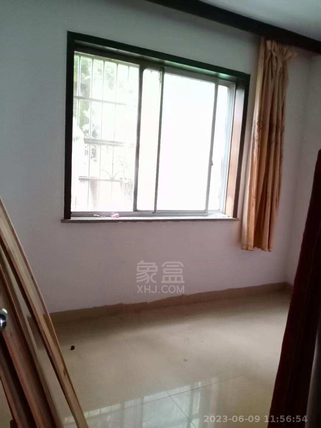 建宁购物公园  3室2厅1卫    1000.0元/月室内图