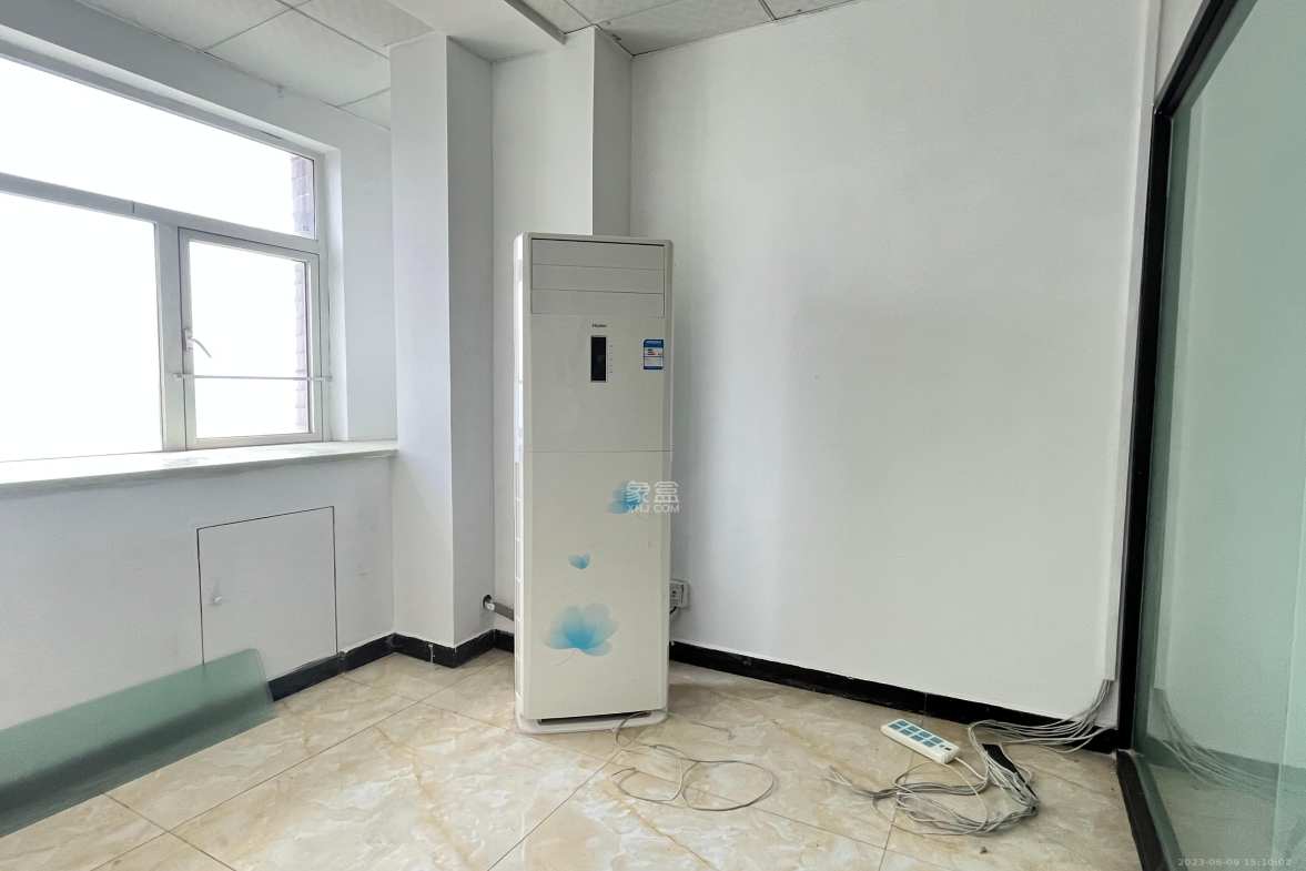 公园道 1室1厅1卫 5000.0元/月 公园道 1室1厅1卫 5000.0元/月室内图