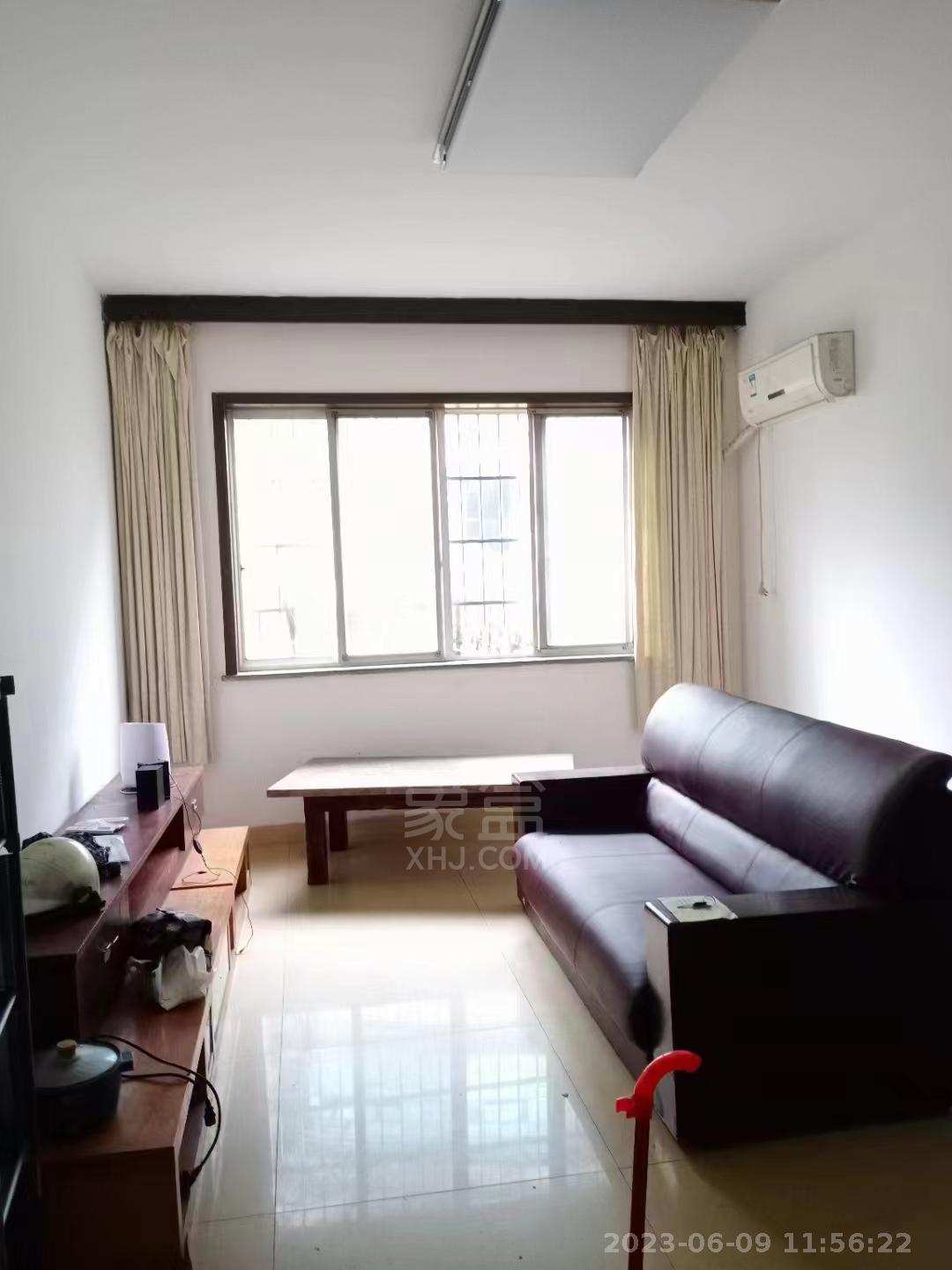 建宁购物公园  3室2厅1卫    1000.0元/月室内图1