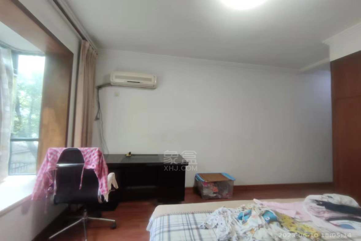 海创明珠花园  3室2厅2卫    1800.0元/月室内图