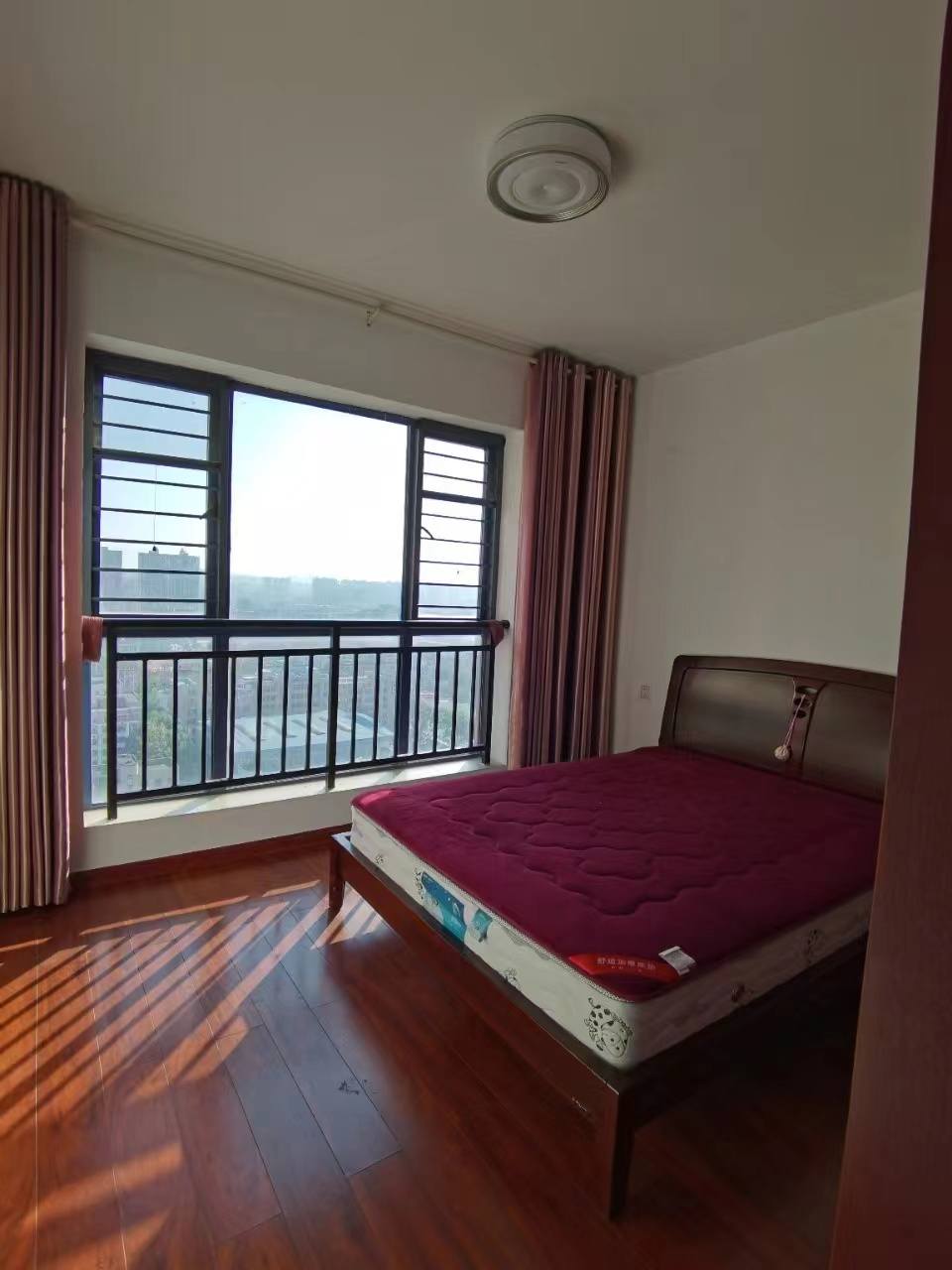 盛世时代广场  3室2厅2卫    2380.0元/月室内图