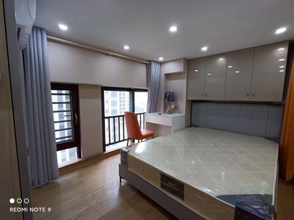 青春里 2室1厅1卫 2000.0元/月 青春里 2室1厅1卫 2000.0元/月室内图