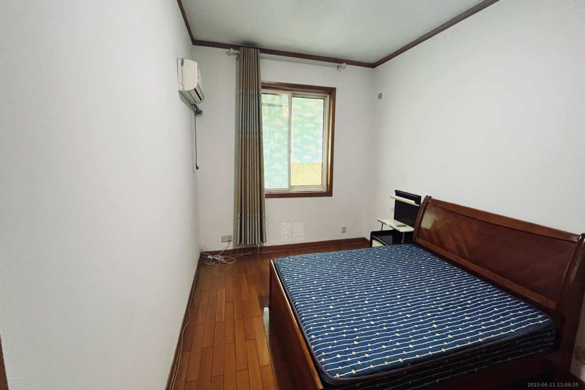 花园一村  3室2厅2卫    1600.0元/月室内图