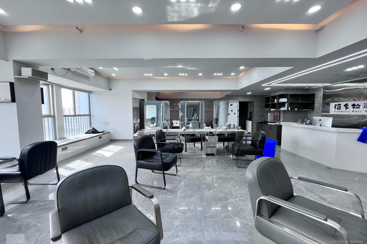 日盛大厦  1室1厅1卫    5000.0元/月 日盛大厦  1室1厅1卫    5000.0元/月室内图1