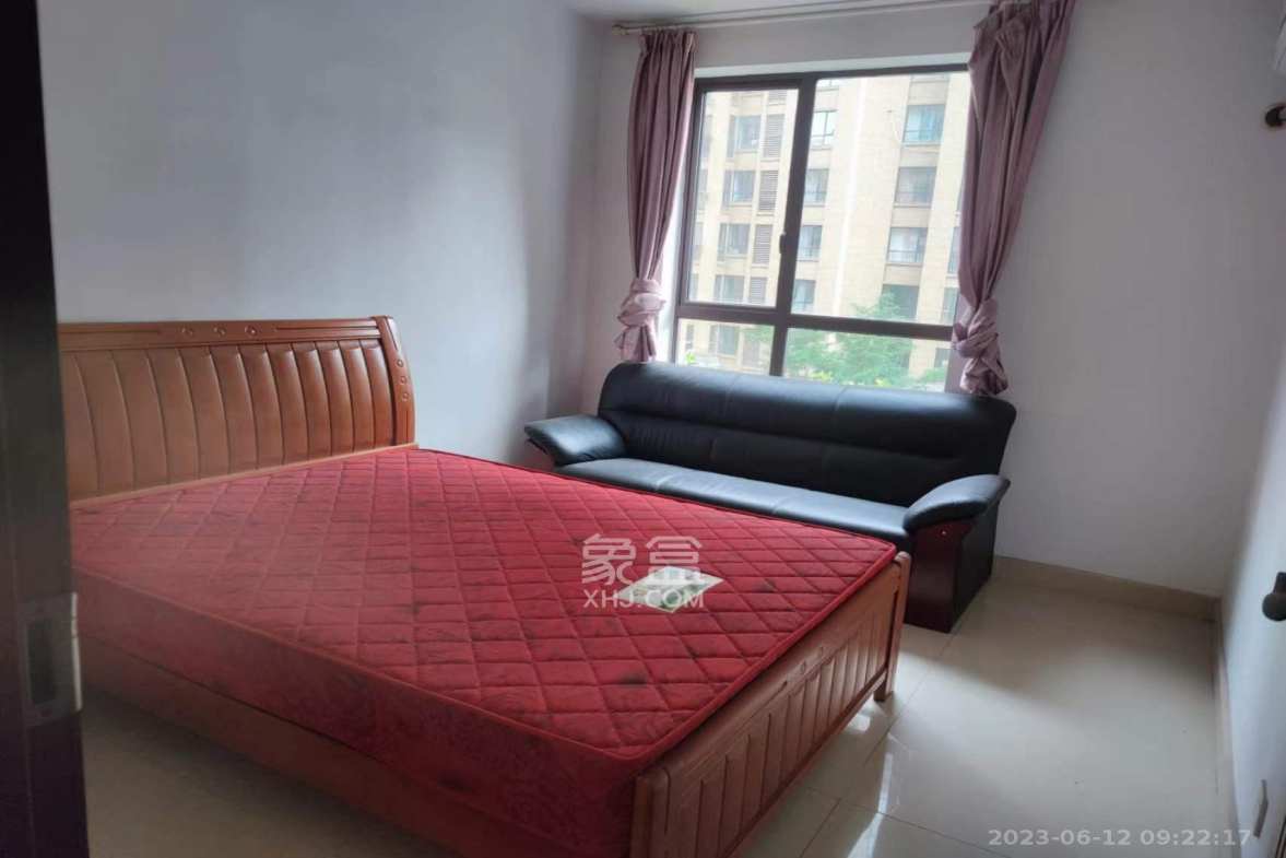 奥林匹克花园贡院一期  3室2厅1卫    2700.0元/月 奥林匹克花园贡院一期  3室2厅1卫    2700.0元/月室内图