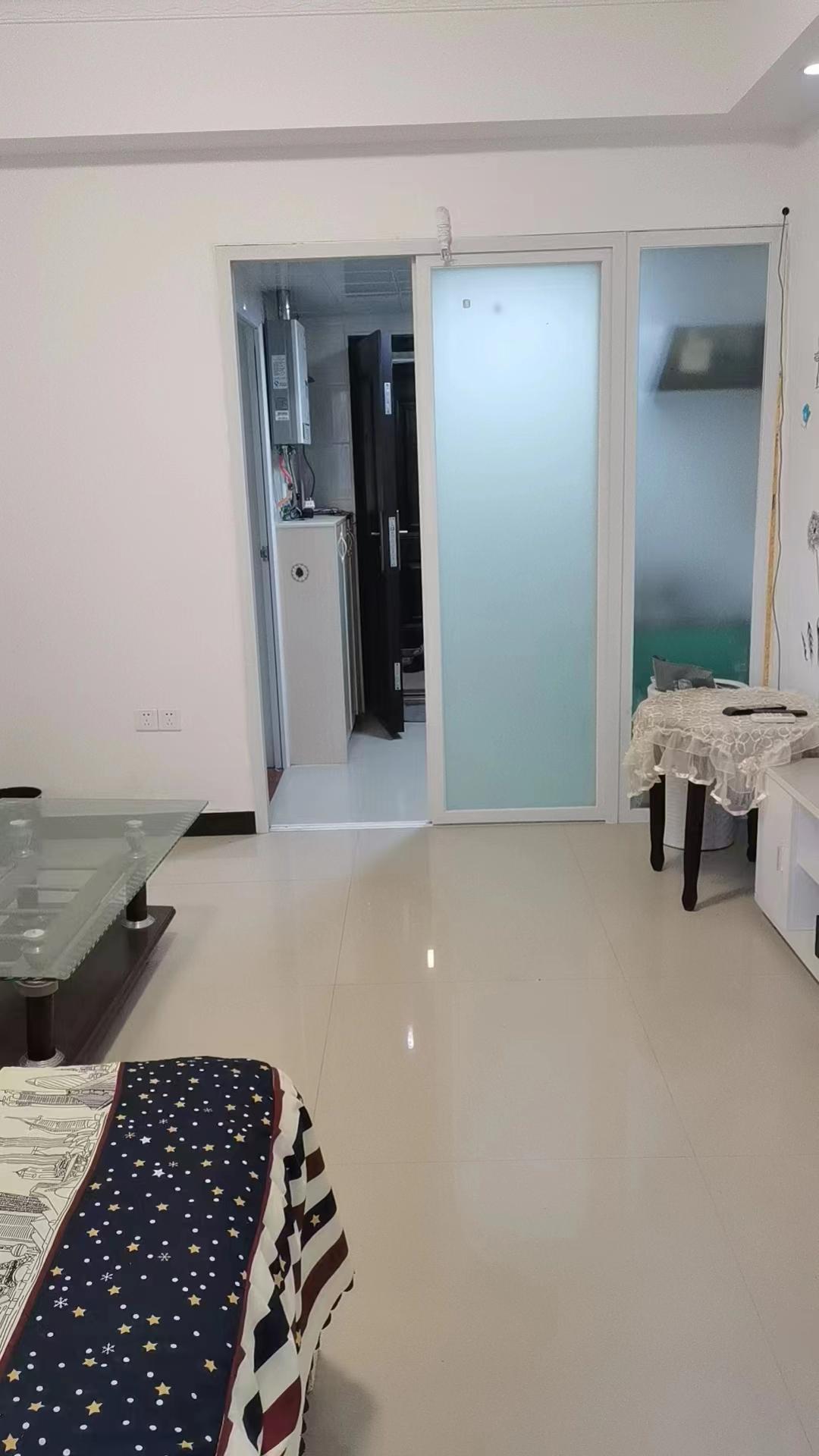 云顶上品  1室1厅1卫   1000.00元/月室内图