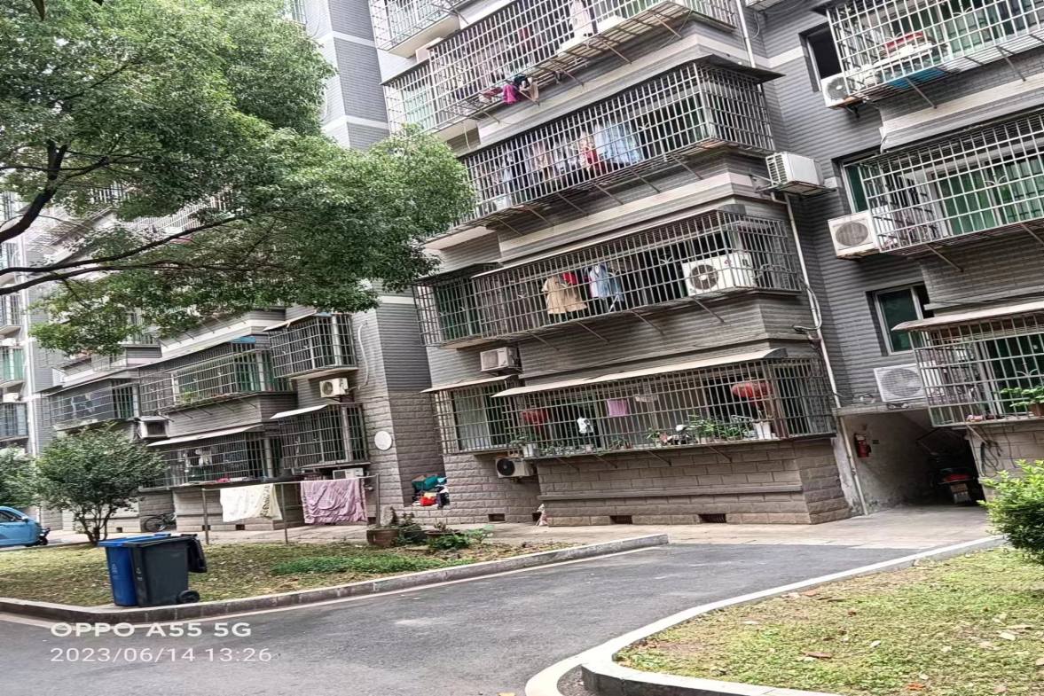 马良小区  3室2厅2卫   52.80万小区图