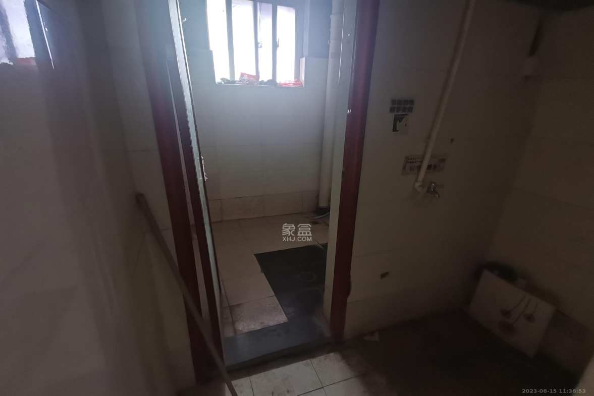 城市山水豪园(山水城市风景) 3室2厅2卫 2200.0元/月 城市山水豪园(山水城市风景) 3室2厅2卫 2200.0元/月室内图