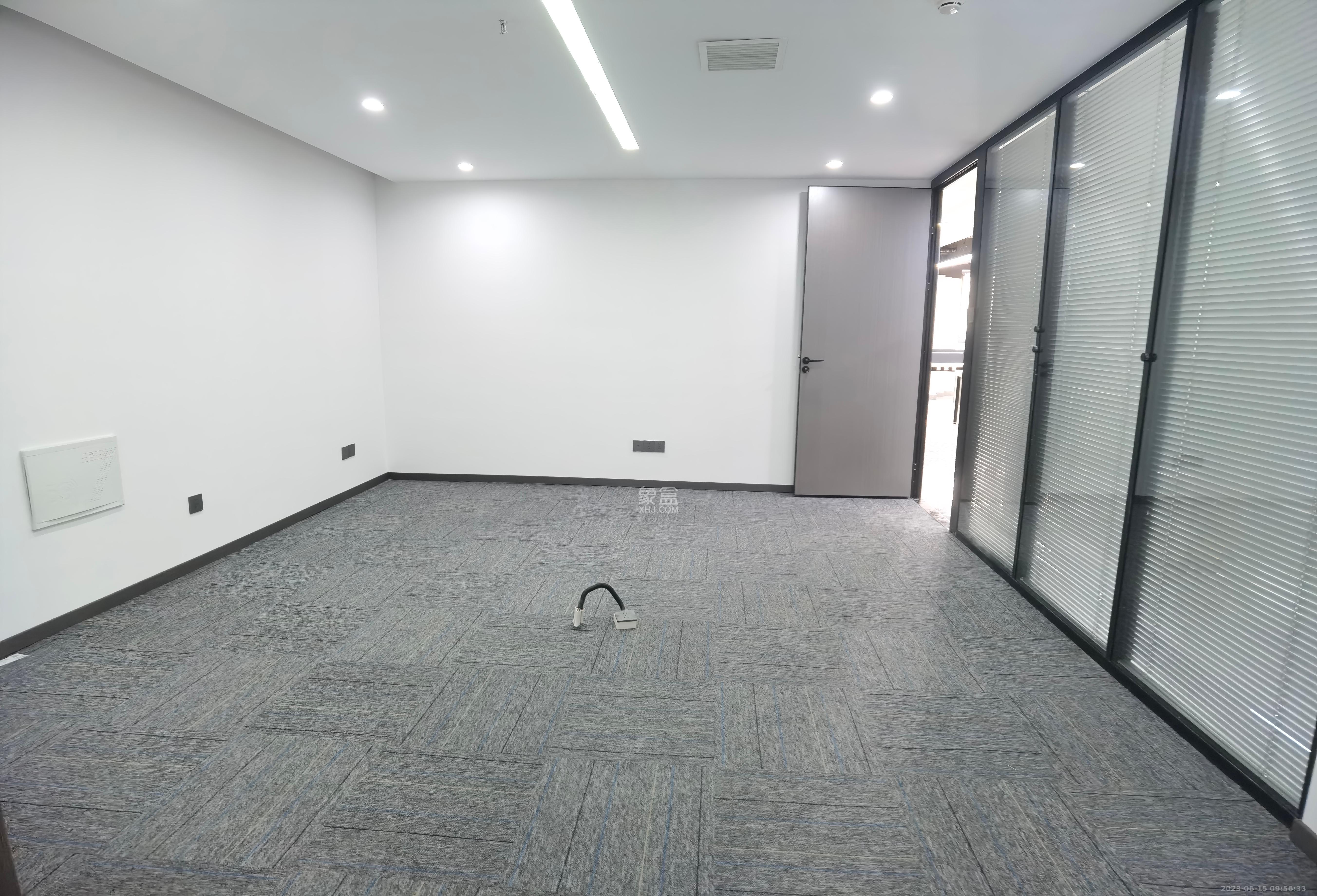 天经国际企业街区   225.0㎡     10000.00元/月