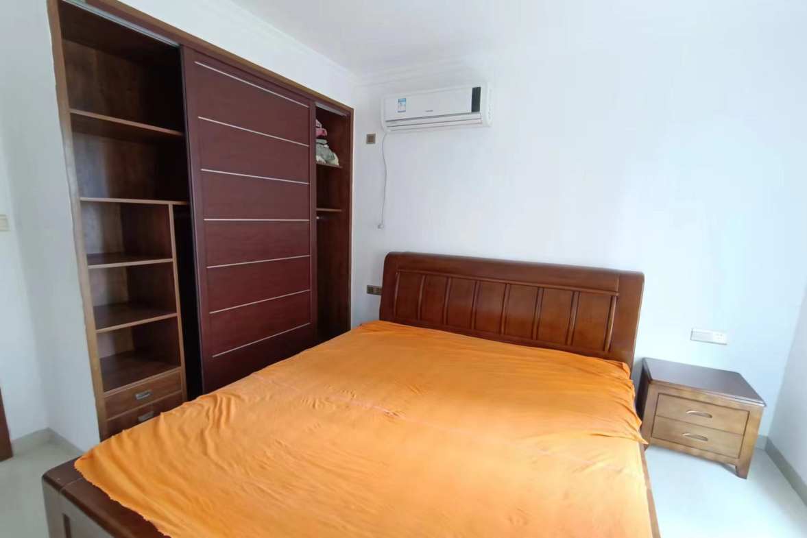 星河国际  3室2厅1卫    2100.0元/月室内图