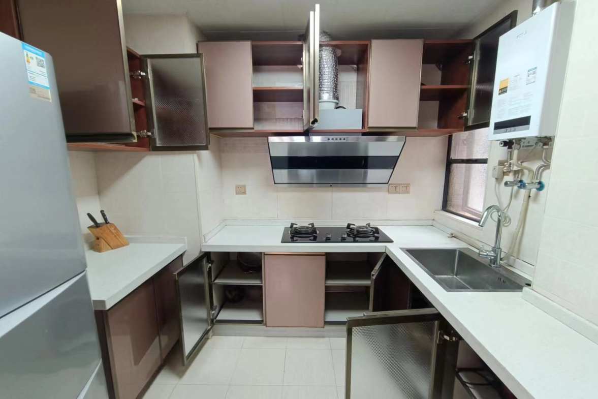 星河国际  3室2厅1卫    2100.0元/月室内图