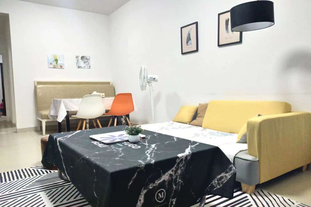 盛贤景都  2室2厅1卫    2600.0元/月 盛贤景都  2室2厅1卫    2600.0元/月室内图