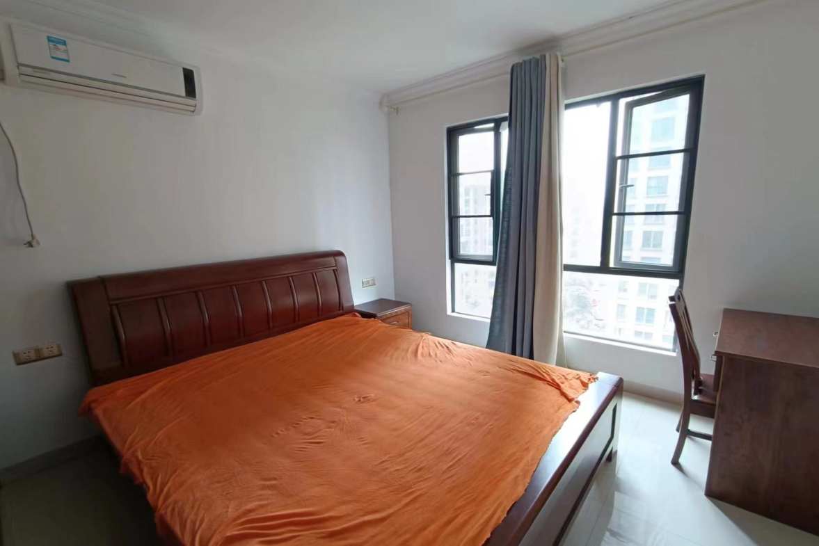 星河国际  3室2厅1卫    2100.0元/月室内图