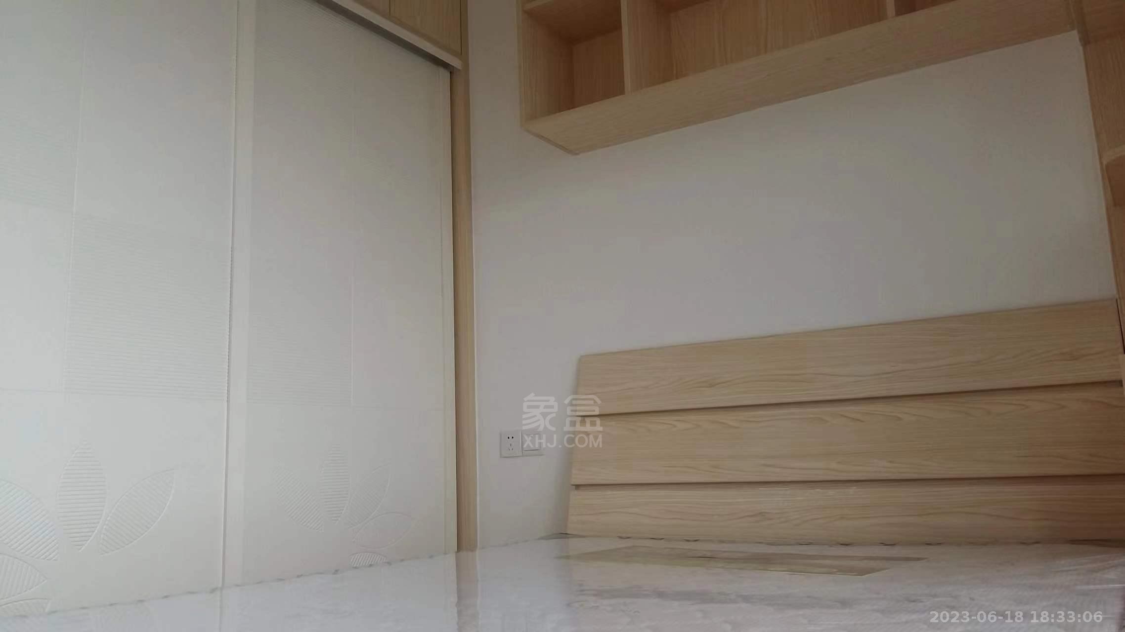 东方时代广场  1室1厅1卫   1300.00元/月