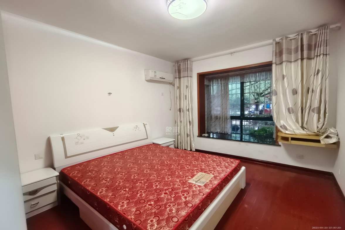 玫瑰名城紫荆苑 3室2厅1卫 1500.0元/月 玫瑰名城紫荆苑 3室2厅1卫 1500.0元/月室内图