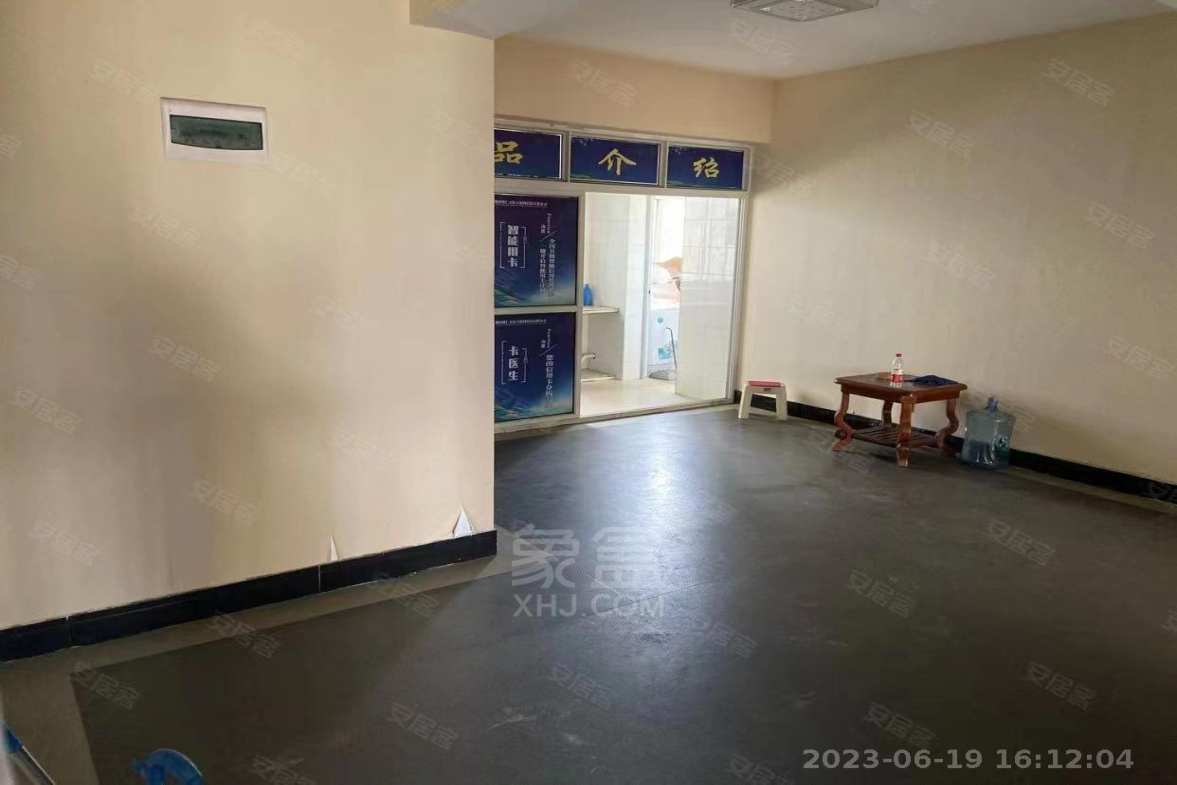 长江北路散盘 4室2厅2卫 2800.0元/月 长江北路散盘 4室2厅2卫 2800.0元/月室内图