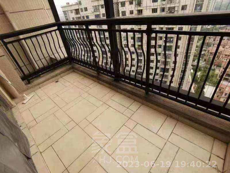 碧桂园  3室2厅1卫   1700.00元/月室内图
