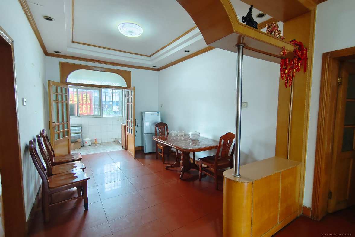 中国人寿宿舍  4室2厅2卫   1600.00元/月室内图