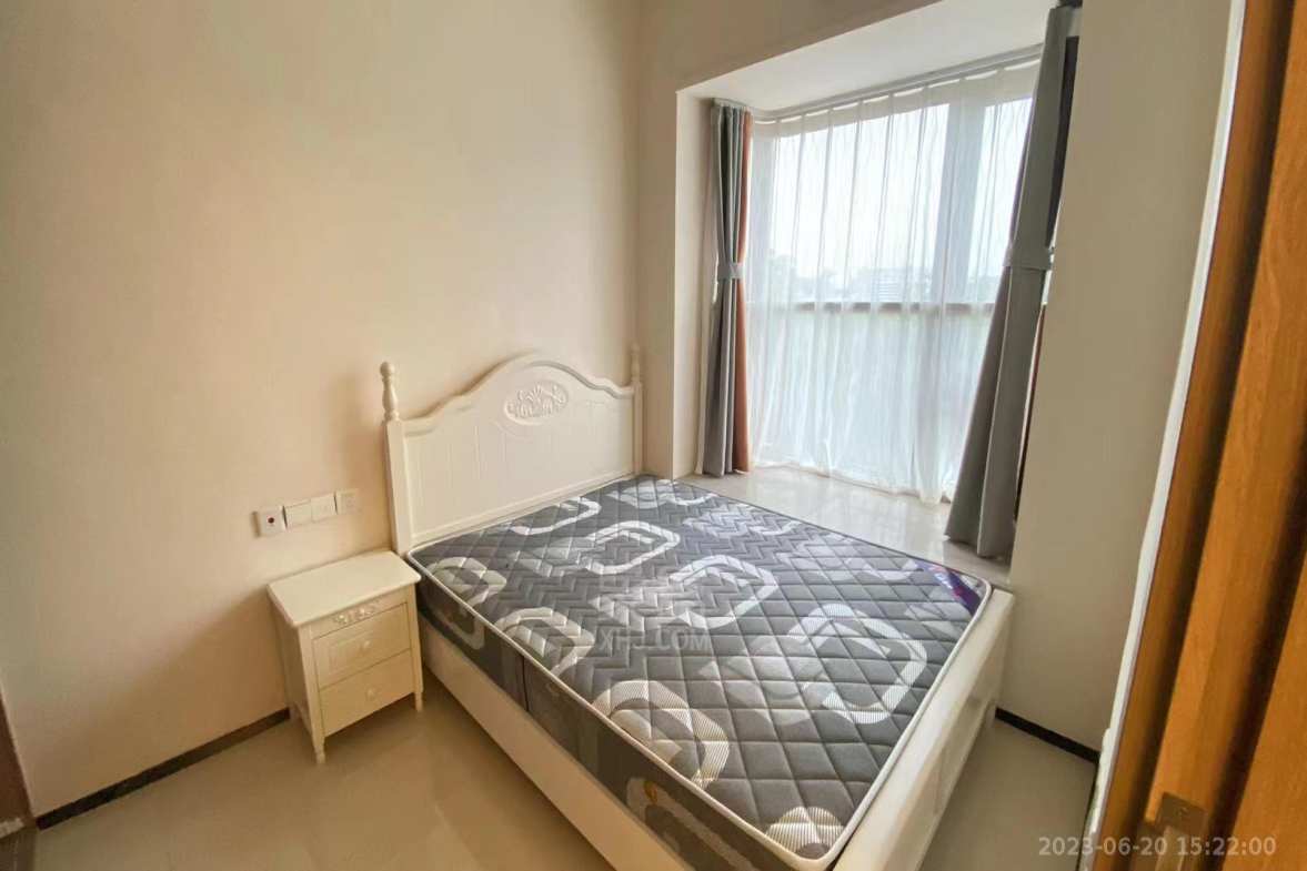 恒大御景湾  2室2厅1卫    1800.0元/月室内图1