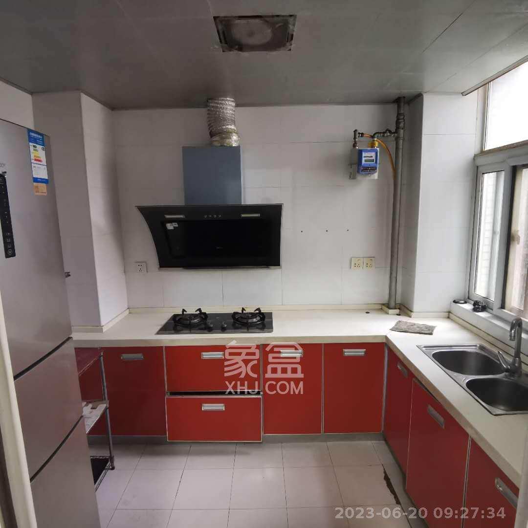 嘉盛华庭（一期、二期、三期）  2室2厅1卫    2400.0元/月室内图