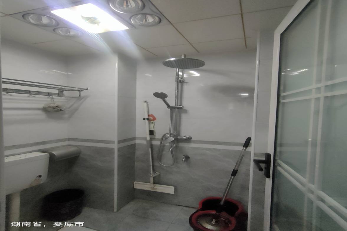 百弘学府城  2室2厅1卫    1500.0元/月室内图