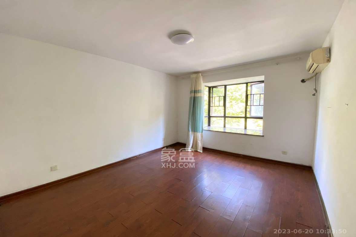 三江花中城  4室2厅2卫    3400.0元/月 三江花中城  4室2厅2卫    3400.0元/月室内图