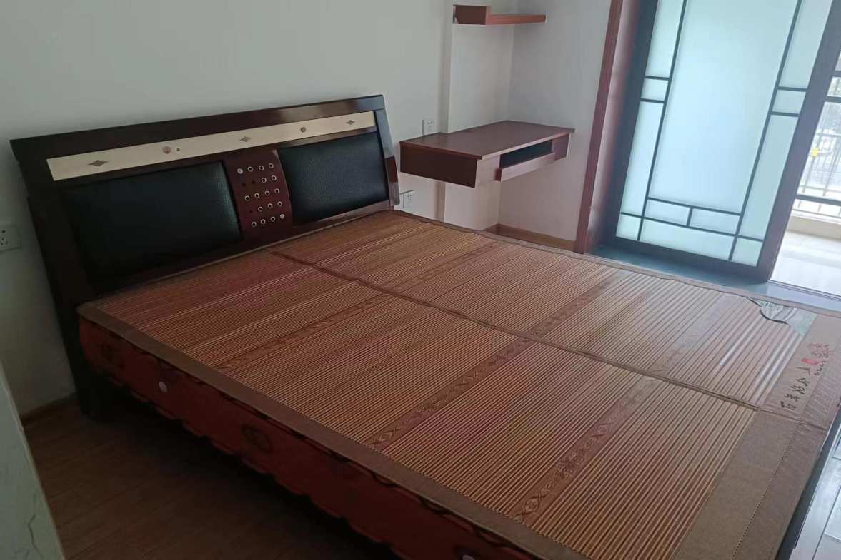 曲兰庭苑  3室2厅2卫   2100.00元/月室内图
