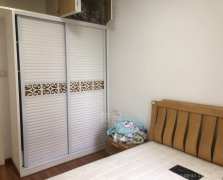 新桂广场  4室2厅2卫   2500.00元/月