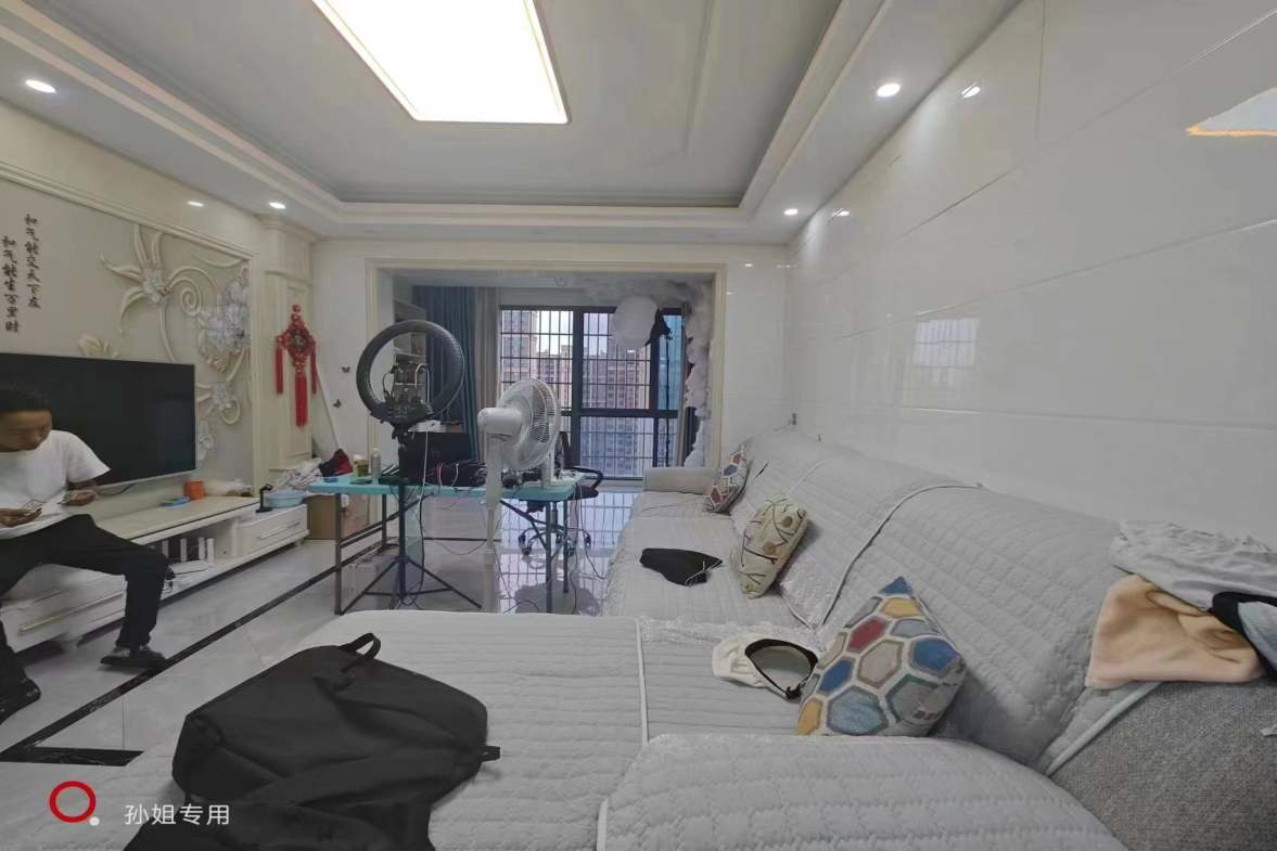 长湖峰境  2室2厅1卫    1800.0元/月室内图