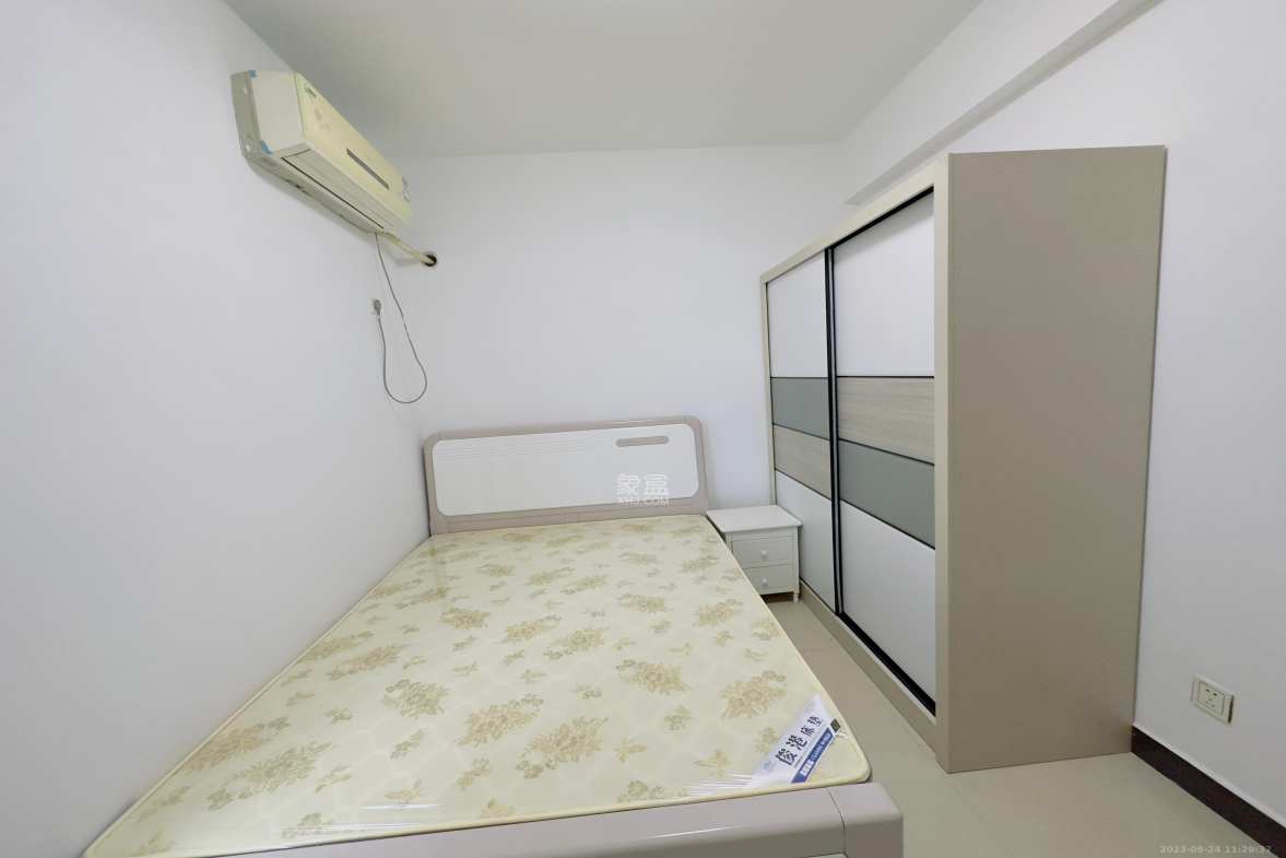 湘府9号  2室1厅1卫    2100.0元/月室内图