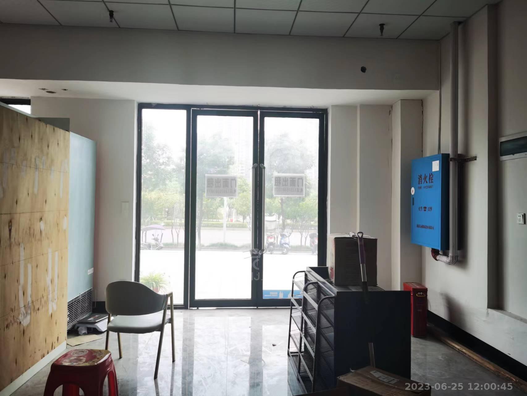 城发翰林府   40.0㎡      2500.0元/月室内图