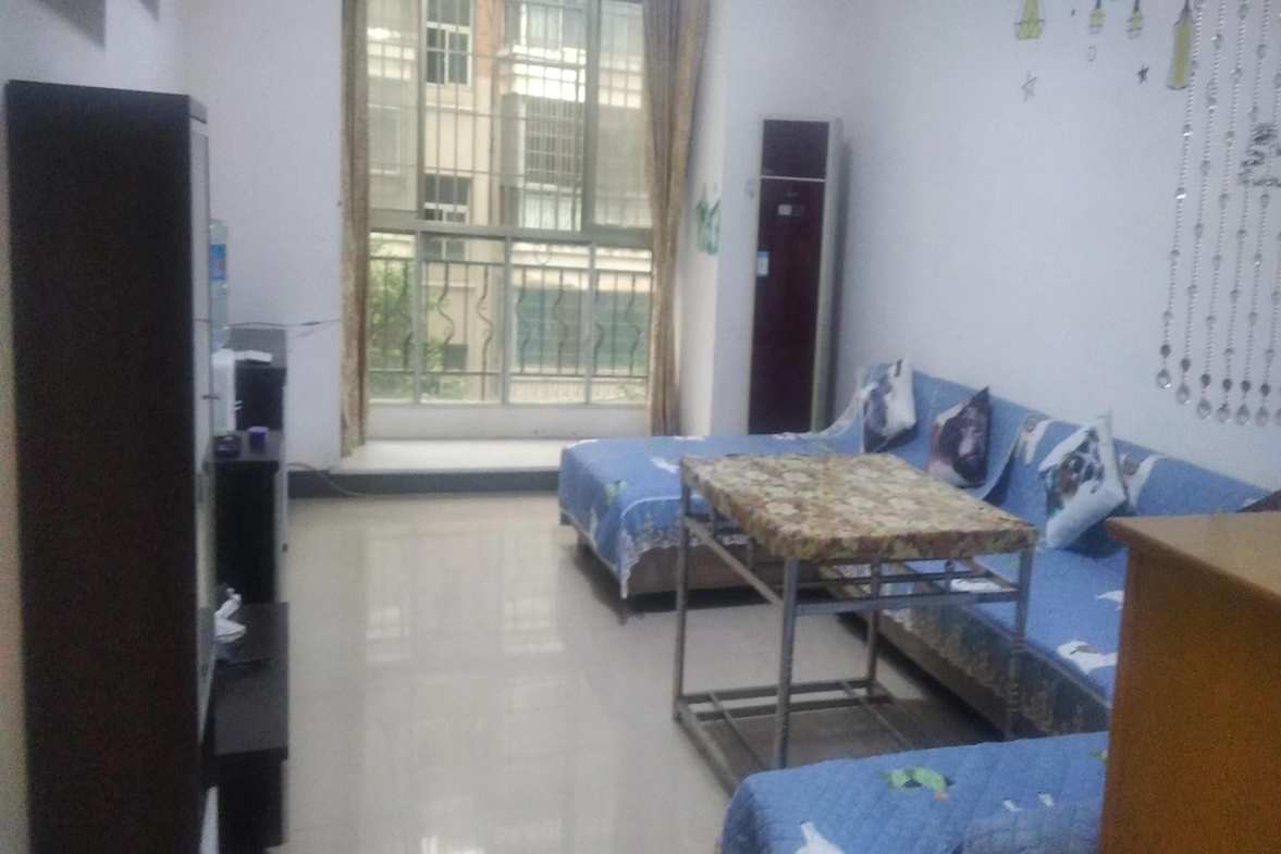 加州阳光小区（吉星阳光）  2室2厅1卫    1200.0元/月室内图1