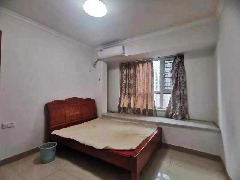 百弘学府城  3室2厅2卫    1800.0元/月室内图