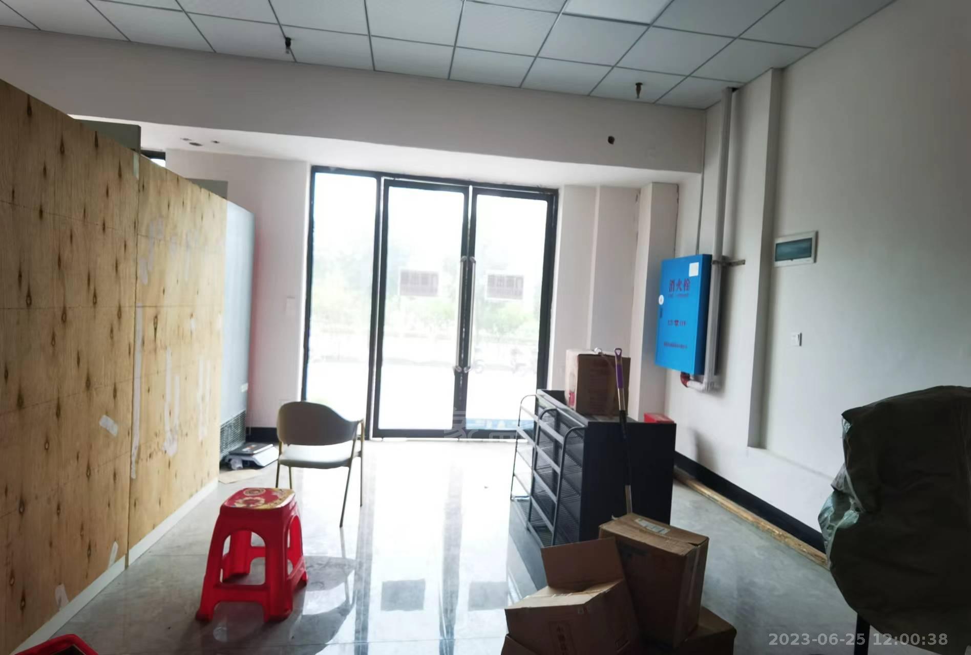 城发翰林府   40.0㎡      2500.0元/月室内图